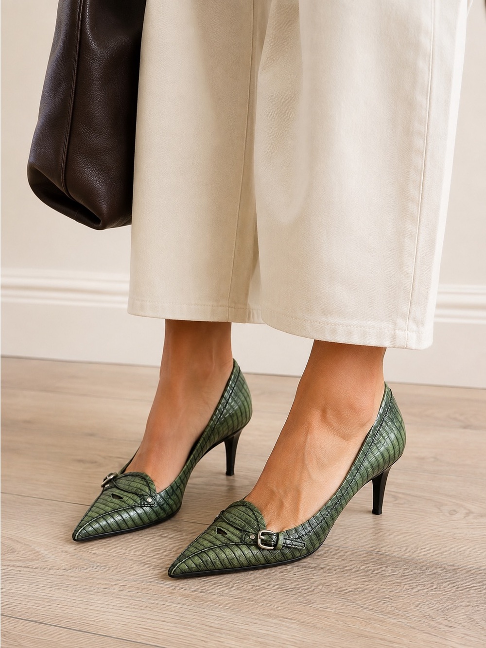 Vintage Miu Miu Croc Embossed Kitten Heels - Picture 15 of 16